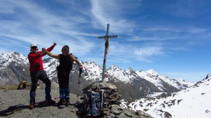 Stelvio e Gianfranco in vetta alla Punta m. 2908 della Dormillouse (2-6-2012)