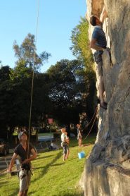 stefano alle prese con una falesia australiana