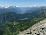 L'apertissima Val d'Ayas, la Vallè ed il Bianco in fondo