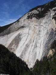02 - l'imponente e spettacolare frana all'imbocco del Vallon d'Ambin