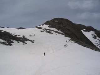 Risalendo verso Rocca Rossa