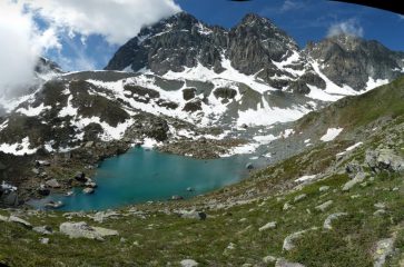 Monviso e lago Chiaretto