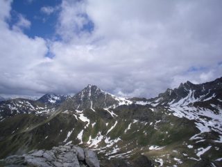 dalla vetta verso il Faroma.....