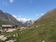 05 - da l'Arcelle, evidente nella valle centrale la Pointe du Chatelard