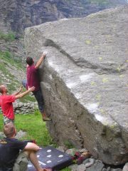 Andrea sullo spigolo di 7a