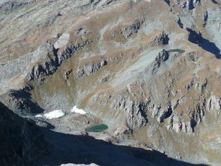 I laghi visti dalla cima del piccolo Rothorn (ottobre 2009), notare la posizione del lago in alto riportato solo da alcune carte