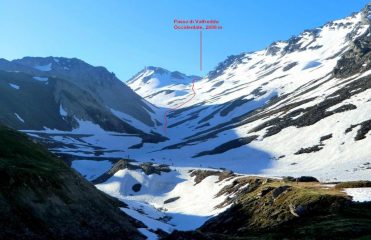 Il Passo di Valfredda Occidentale con l'itinerario sciistico