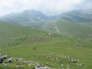 Il colle Arpiol con l'ultimo tratto di salita.