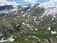 Con le rocce levigate appare Il Gurgiassone, la sede di un antico ghiacciaio compresa tra la dorsale del Rascias ed il Torrente Ayasse