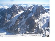 L'Aig. du Chardonnet e d'Argentiere dalla vetta...