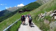 salendo verso il Rifugio Tisa (22-6-2012)