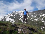 in vetta con dietro chateau blanc e doravidi