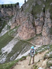 sentiero tra la f.la ed il rifugio