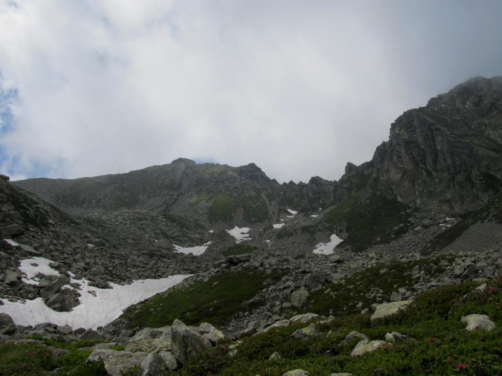 Punta del Lago sud, a destra il colletto.