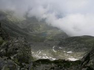 Dal colletto, il lago soprano della Balma.