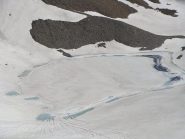 il laghetto sottostante