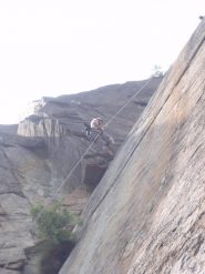 La prima calata...60 metri nel vuoto lungo lo specchio