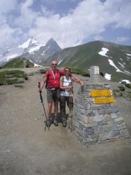 l'arrivo al colle Ferret dopo il lungo traverso...