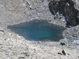Lago poco sotto la vetta!