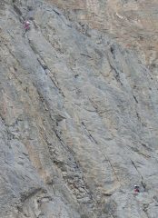 altra cordata sul fessurone di L7