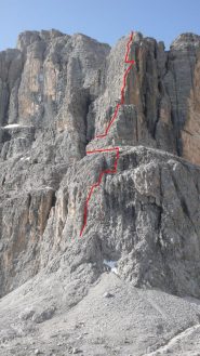 Spigolo nord-ovest del Pisciadù con segnata la Via Dillmaier