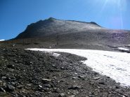 Si giunge in vetta con una spruzzata di neve fresca