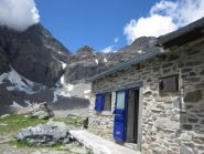 Rocciamelone parzialmente nelle nuvole