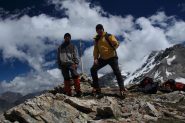 Enrico e Stelvio in vetta alla Becca Giasson (autoscatto) (8-7-2012)