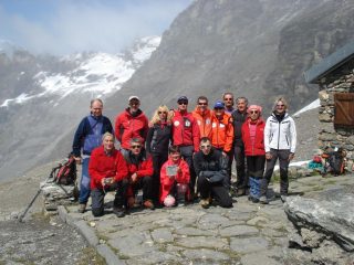 il gruppo del C.A.I. Chivasso al rifugio Chiarella