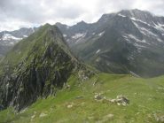 il passo del Busin e nel punto più basso della cresta, il passo Andolla