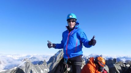 In vetta con la Barre alle spalle