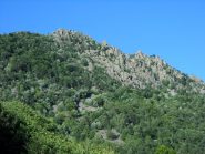 La cresta di salita vista dai prati dietro la Comba