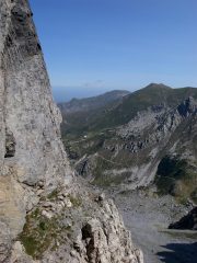 spigolo e Garelli di sfondo