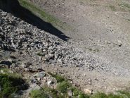 Il conoide di pietre instabili e il sentiero