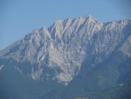 L'imponente parete nord del Monte Camicia