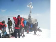 C'e' un po' di ressa in punta...