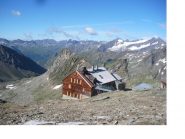 La Dfreggerhaus dal sentiero alla vetta...