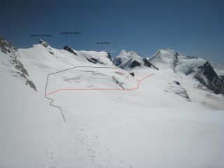 I due possibili percorsi visti dal colle del Breithorn