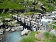 ponticello di legno