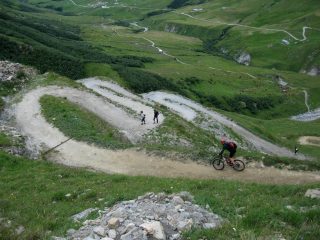 Discesa verso Ville des Glaciers