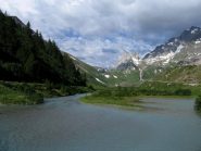 Lago Combal e Les Pyramides Calcares