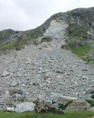 una piccola frana nelle vicinanze