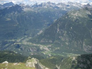 dalla cima, scorcio sulla valle Antigorio