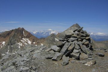 Panorama dalla cima verso il Bianco 