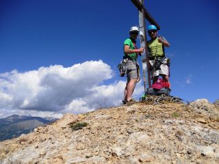 in cima