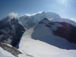 il Dom principale e sullo sfondo il Bianco....