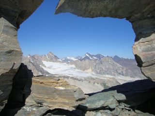 il binocolo nella roccia 