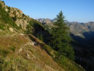  Le lunghe ombre della notte lasciano il posto al sole...