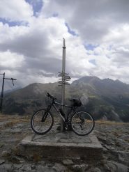 in cima