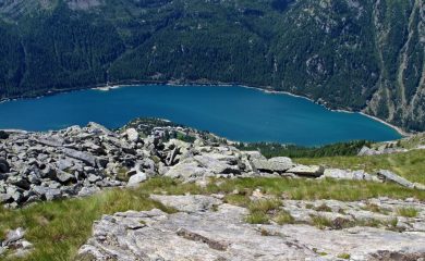 Splendida vista sul lago di Ceresole